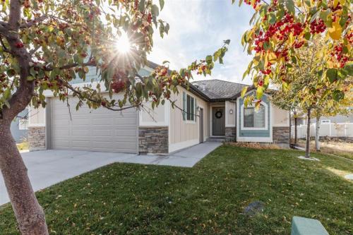 Garden City Casa | Bear Lake Bungalow