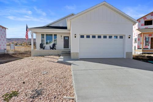 Sweetwater Casa | Bear Lake Meadow View