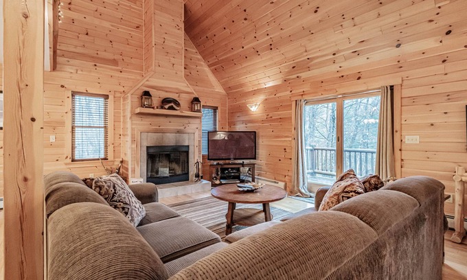 Sunday River Area Cabina | Bear River Cabin- close to State Park
