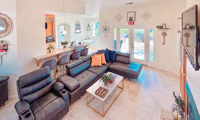 Mariposa Casa | Bear Valley Retreat: Designed for Accessibility and Family-Friendliness.