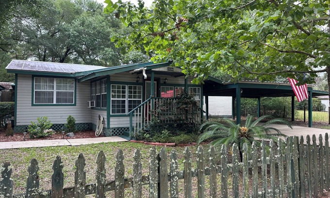 Salt Springs Casa | Beary Comfortable Cottage in Salt Springs