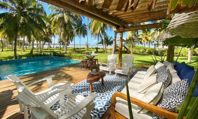 Passo de Camaragibe Casa | Beautiful Beachfront Mansion - ALA020