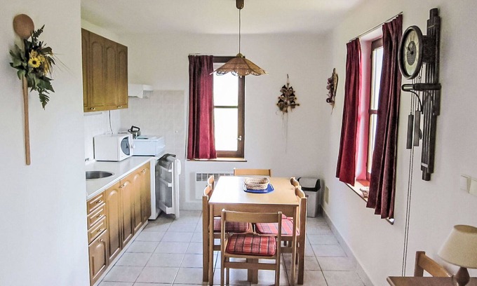 Starkov Casa | Casa de vacaciones privada con piscina, WIFI, TV, patio, mascotas permitida, vista panorámica