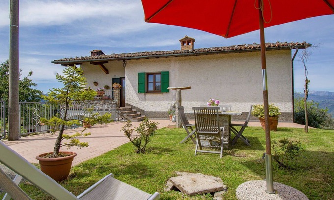 Coreglia Antelminelli Casa | Preciosa casa de vacaciones privada para 4 personas con A/C, WIFI, TV, terraza y mascotas permitida