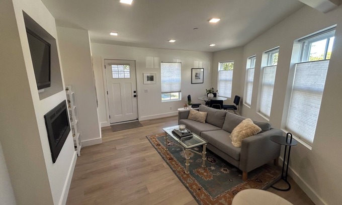 Corte Madera Casa | Beautiful 2-bedroom Bungalow - Walking Distance to Shops & Restaurants