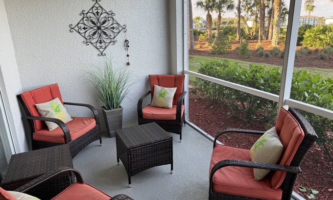 Heritage Palms Condominio | Beautiful 2 Bedroom Golf Course Condo