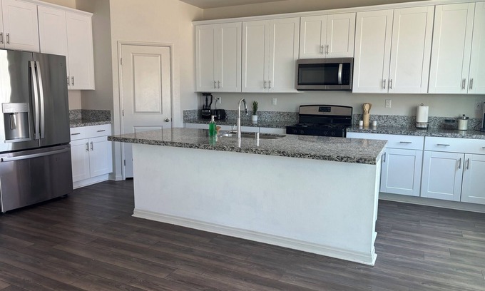 Moreno Valley Casa | BEAUTIFUL 2 STORY HOUSE IN MORENO VALLEY