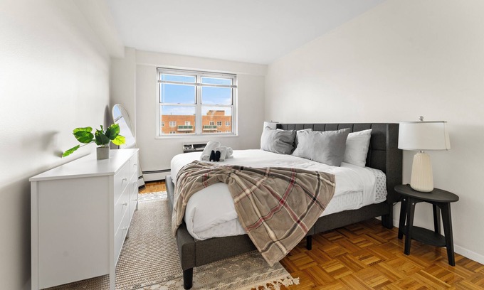 Brookline Apartamento | Beautiful 2BR Next to BU 4377