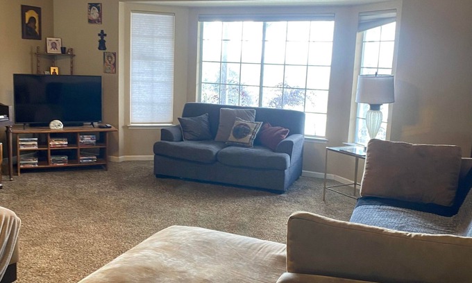 Squaw Valley Casa | Beautiful 3 Bedroom House BBQ near Sequoia /Kings NP