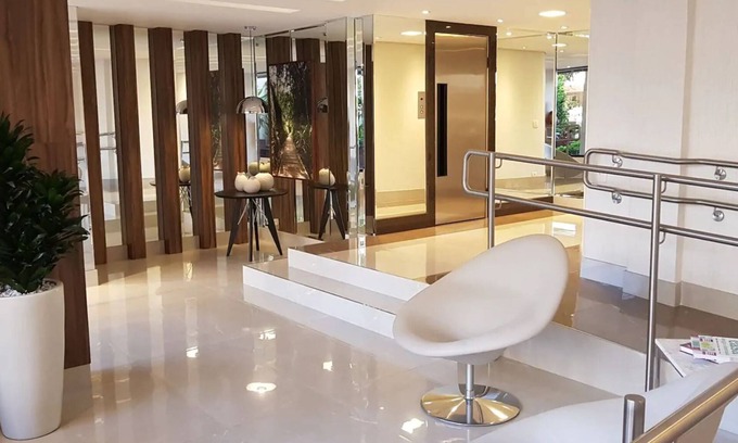 Bigorrilho Apartamento | Hermoso apartamento de 3 habitaciones con garaje!