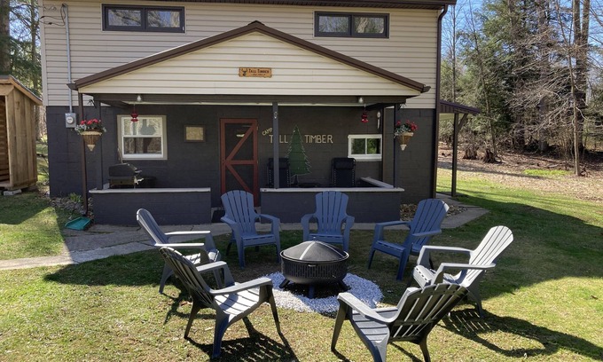 Portland Mills Casa | Beautiful 3 bedroom home/cabin recently remodeled!