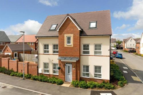 Hemel Hempstead Casa | Beautiful 4 Bedroom Treasure home