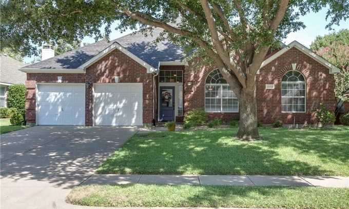 Flower Mound Casa | Beautiful 4-bedroom house with pool, close to everything in Dallas