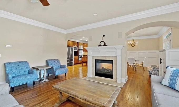 Sandy Springs Casa | Beautiful 4 bedroom, 4 bath private neighborhood serenity Home away from home
