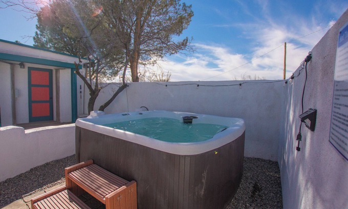 North Valley Casa | This house is a 3 bedroom(s), 3 bathrooms, located in Albuquerque, NM.