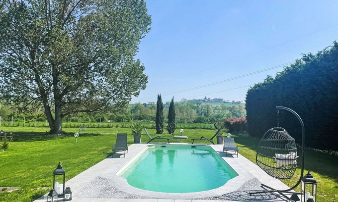Castell'Alfero Apartamento | Precioso apartamento para 4 personas con WIFI, piscina, TV y patio