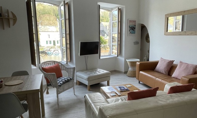 Dinan Apartamento | Hermoso apartamento en el Puerto, con impresionantes vistas al río.