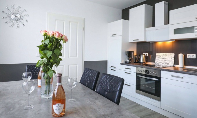 Oberndorf Apartamento | Acogedor apartamento para 4 personas con WIFI, TV y terraza