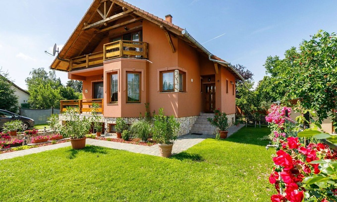 Fonyodliget Apartamento | Precioso apartamento para 6 personas con A/C, WIFI, TV y patio