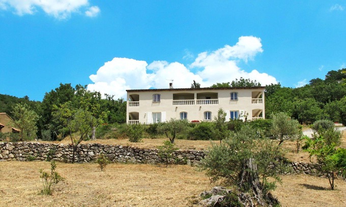 Bauduen Villa | Acogedor apartamento en villa con WIFI, TV, terraza, mascotas permitida y vista panorámica