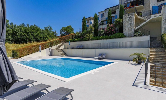 Bibali Casa | Acogedor apartamento en villa para 6 personas con A/C, WIFI, piscina, TV y terraza