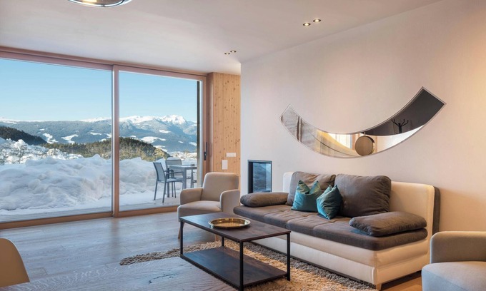 Castelrotto Chalet De Esquí | Precioso apartamento "Aura Chalets No 4" con vistas a la montaña, Wi-Fi y jardín