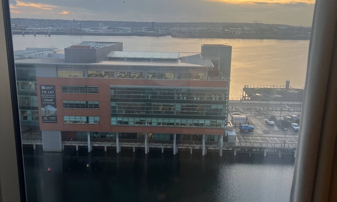 Liverpool City Centre Apartamento | Beautiful Apartment With Excellent Water View