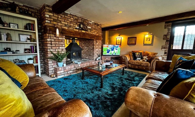 Milverton Casa | Ubicado en una fantástica posición semi rural con gran jardín y piscina privada