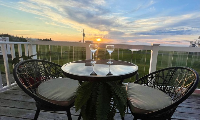 Cap-Pele Apartamento | Beautiful Beach View & Sunset