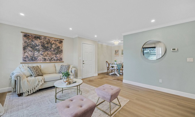 San Ramon Condominio | Beautiful, Bright and Airy Fully Furnished Condo in San Ramon, CA