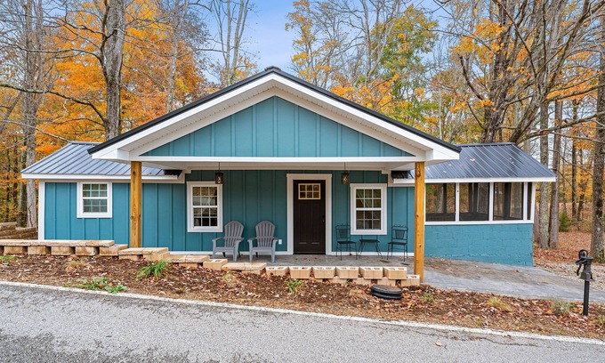 Celina Cabina | Beautiful cabin just seconds from Dale Hollow Lake!