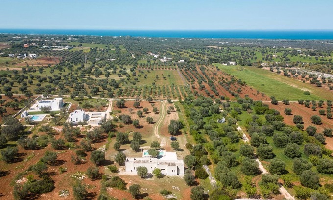 Carovigno Villa | Beautiful Carovigno Villa | 4 Bedrooms | Villa Carovigno Resort | Private Pool & Air-Conditioning | Brindisi
