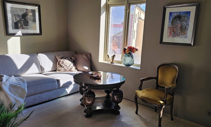 Toyen Apartamento | Beautiful classical 4b in heart of old town close to everything