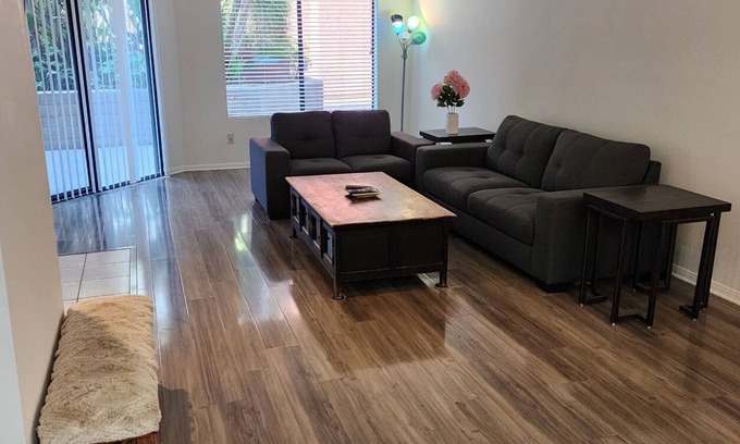 Franklin Condominio | Beautiful condo just 4 minutes from the beach!