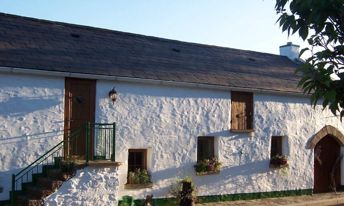 Rousky Casa | Hermoso granero de piedra convertido, gran chimenea, vista panorámica del campo