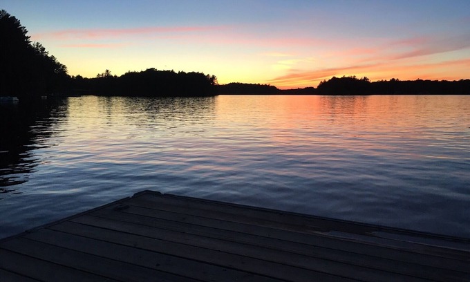 Bala Cabaña | Beautiful Cottage on Lake Muskoka w/ Hot Tub