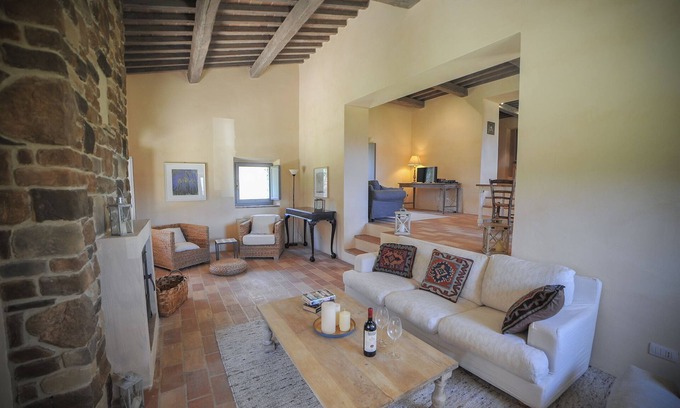 Umbertide Cabaña | Hermosa casa de campo con piscina privada en el corazón verde de Italia