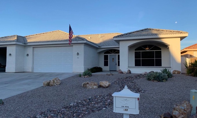 Sunridge Estates Casa | Beautiful, cozy home minutes from Laughlin and the river!!
