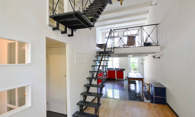 Jordaan Casa | Hermosa casa familiar en el canal, en busca del barrio Jordaan de Amsterdam