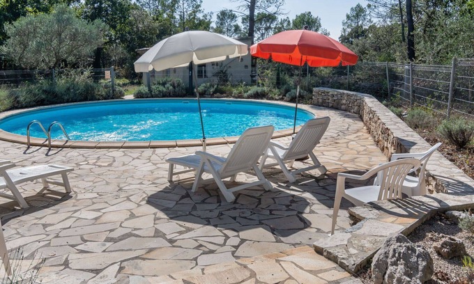 Flassans-sur-Issole Casa | Preciosa casa de vacaciones privada con piscina privada, WIFI, TV, terraza y mascotas permitida