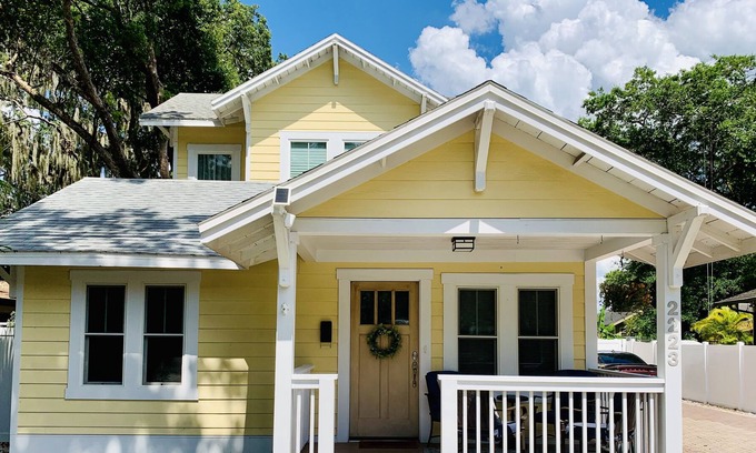 College Park Casa | Beautiful getaway home minutes from downtown and parks