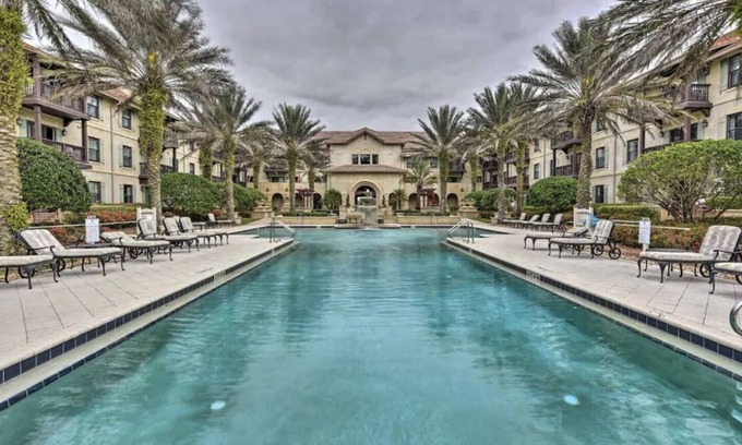 St. Augustine Casa | Beautiful GROUND FLOOR 3 Bedroom Relaxing Oasis w Private Veranda on Golfcourse