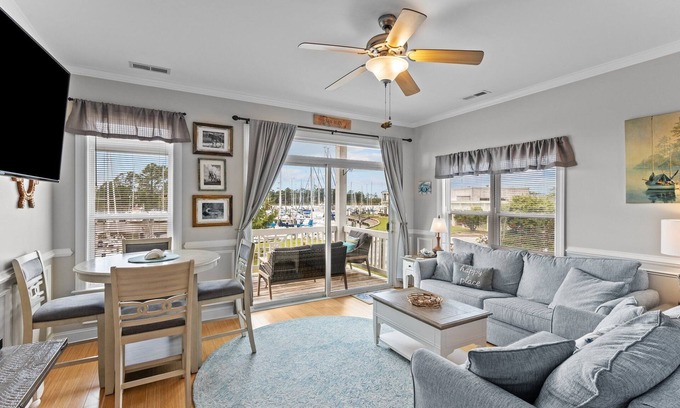 Fairfield Harbour Casa | Beautiful Harbour Views!