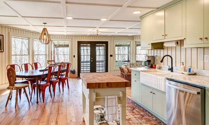 Highlands Cabina | Beautiful Highlands Cabin: Large Game Room, Hot Tub