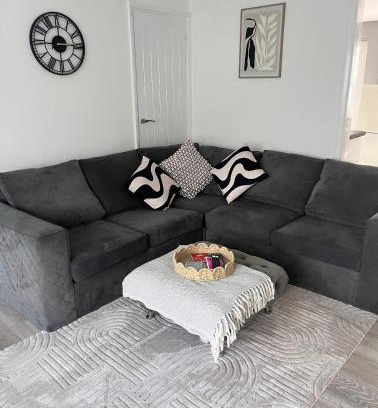 Blyth Casa | Beautiful holiday home South Beach Blyth 3 minute walk to the beach