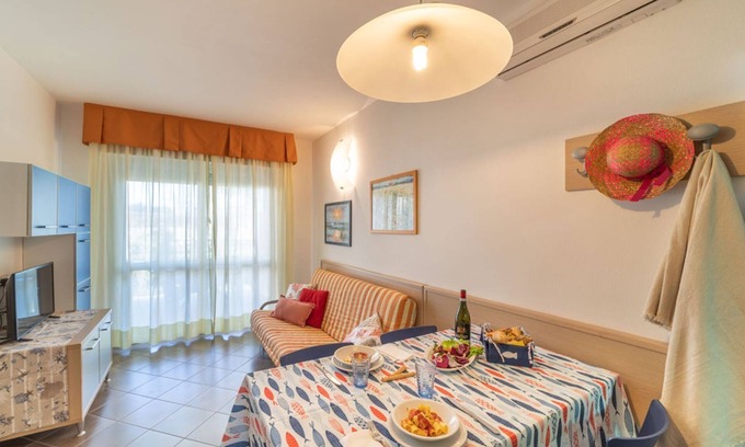 Bibione Pineda Apartamento | Hermosa casa de vacaciones con espacio exterior privado.