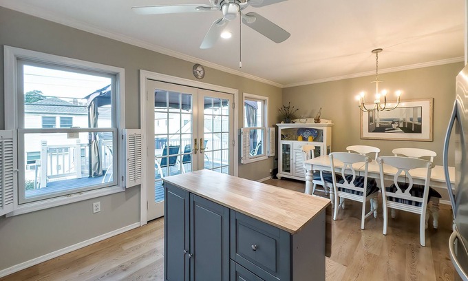 Bradley Beach Casa | Beautiful home 3 blocks from the beach with plenty of common space