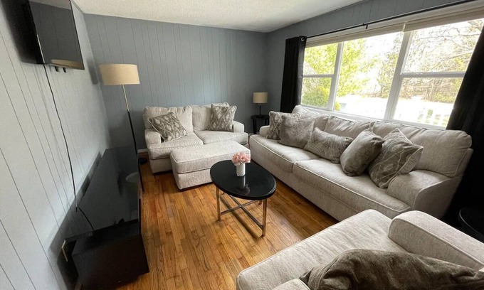 Millstone Township Casa | Beautiful Home by Jersey Shore Beaches + Six Flags + Fort Dix