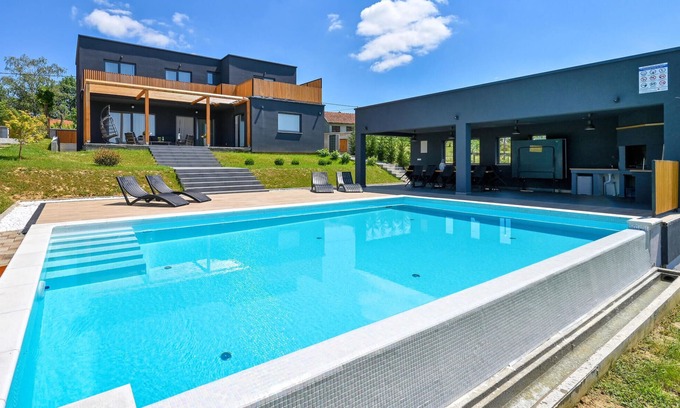 Klostar Ivanic Casa | Hermosa casa en Klostar Ivanic