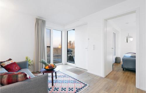 Lembruch Casa | Beautiful Home In Lembruchdümmer See